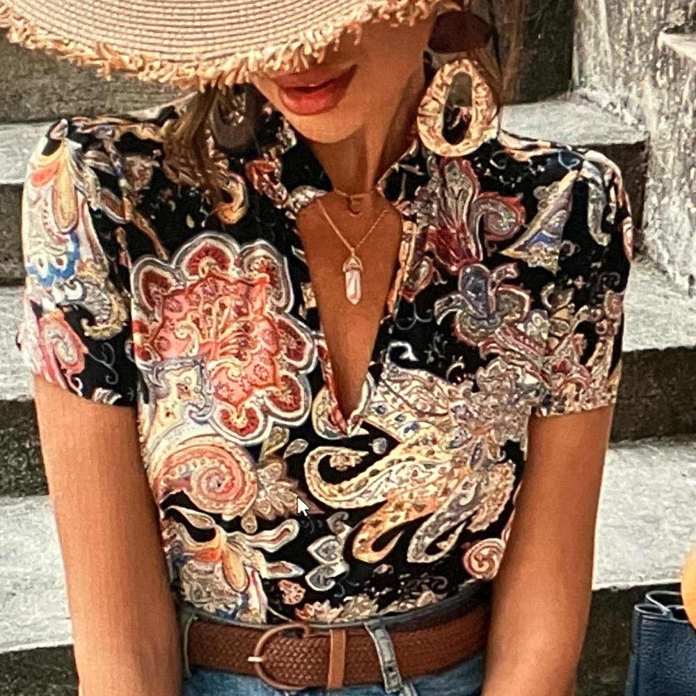 SHEIN Black Paisley V-Neck Short Sleeve Top with Multicolor Floral Print